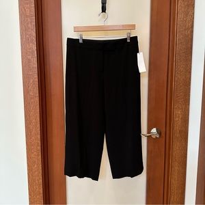 BNWT - DKNY wide leg, cropped dress pants - size 10
